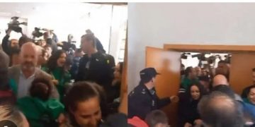 «Esta ministra es una mierda»; la PAH protesta ante la ministra de Vivienda (Video)