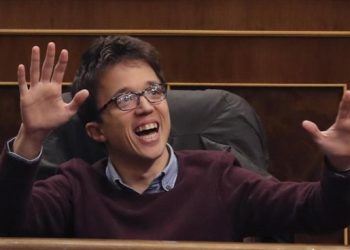 Errejón da la puntilla a Sumar: renuncia tras ser denunciado por acoso machista