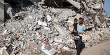 ISRAEL bombardea de nuevo un hospital y un cuartel de la ONU