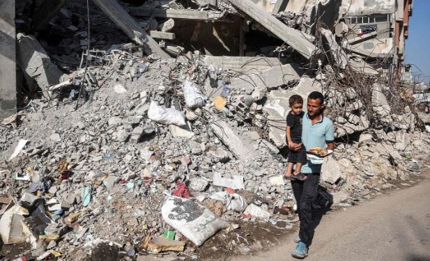 ISRAEL bombardea de nuevo un hospital y un cuartel de la ONU