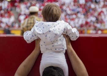 Vox y PP autorizan que los menores puedan acudir a los toros en Baleares: «es cultura», dicen