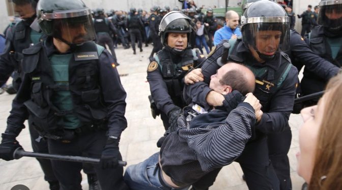 Hasta hoy, la Ley de Amnistía ha permitido absolver a 154 personas (95 de ellos son policías, guardias civiles y mossos)