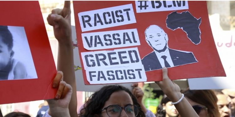 TÚNEZ vota en unas elecciones fraudulentas que occidente avala porque el tirano es aliado