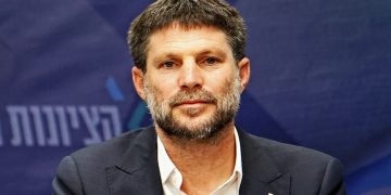 FRANCIA. Ante el temor de ser detenido, Smotrich cancela su viaje a París