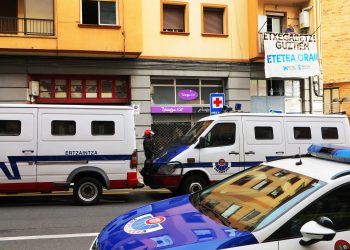 KARLA PISANO. Todo para el pueblo, pero sin el pueblo