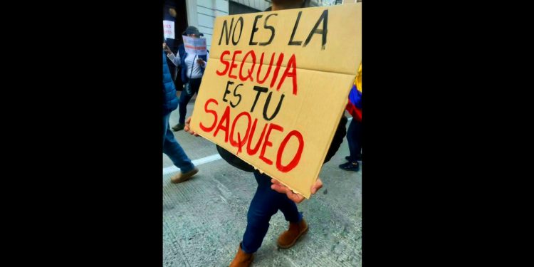 ECUADOR. Mientras falsimedia mira para otro lado, el pueblo se moviliza contra el gobierno