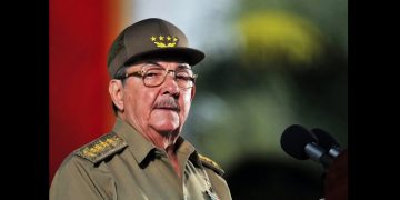 De cuando el compañero Raúl ironizó acerca del partido único comparando Cuba con EE.UU.