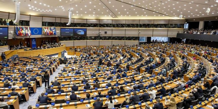 U.E. Los aplausos de la vergüenza