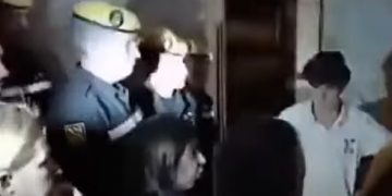 Observen a la ministra de Defensa abroncando a vecinos de Valencia afectados por la Dana