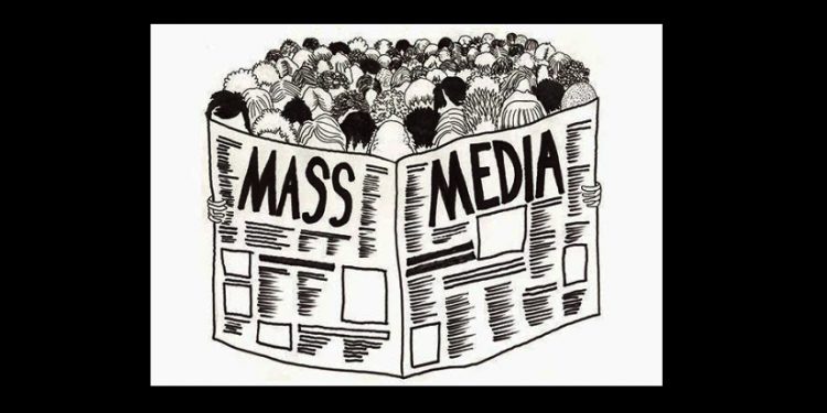 MARCELO COLUSSI. La actual comunicación mediática: una mentira bien montada