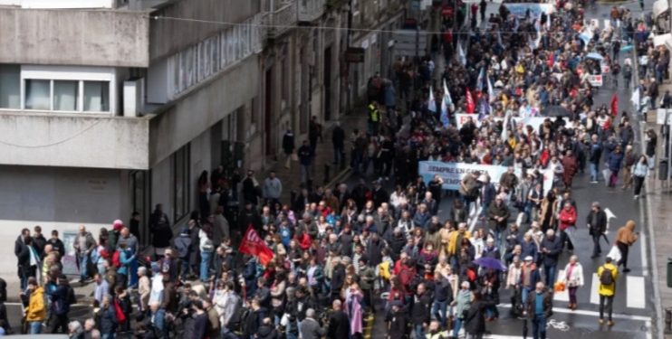 GALICIA. Miles de personas salen a la calle en defensa de su idioma