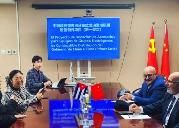 CHINA hace llegar a Cuba donativo destinado al sistema eléctrico de la Isla irredenta