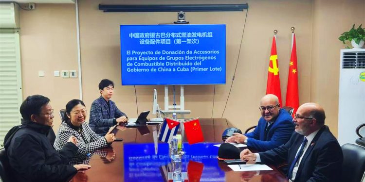 CHINA hace llegar a Cuba donativo destinado al sistema eléctrico de la Isla irredenta