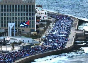 CUBA. Más de medio millón de personas marcharon por el malecón habanero contra las agresiones imperialistas