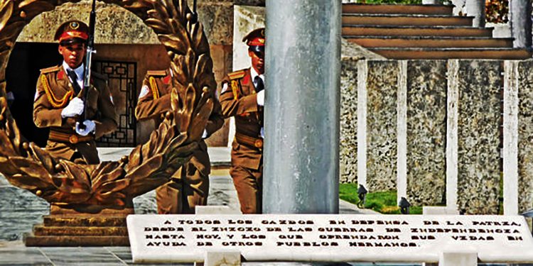 PACO AZANZA TELLETXIKI. Operación Tributo: Resumen del internacionalismo de Cuba en África