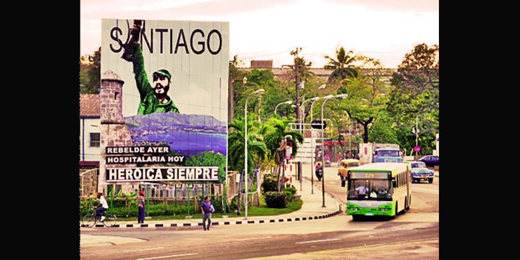 Fidel fue homenajeado por su pueblo en el octavo aniversario de su partida física