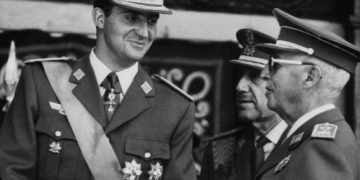 6 de diciembre: El régimen festeja una Constitución que no permite elegir al Jefe de Estado