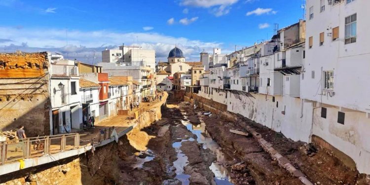 Mazón recortó en 2024 un 49% el presupuesto para “infraestructuras, canalizaciones, ramblas y barrancos”