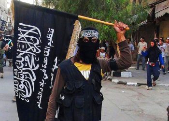 Los mercenarios de Jabhat al-Nusra hacen cosas tan espeluznantes como esta (vídeo)