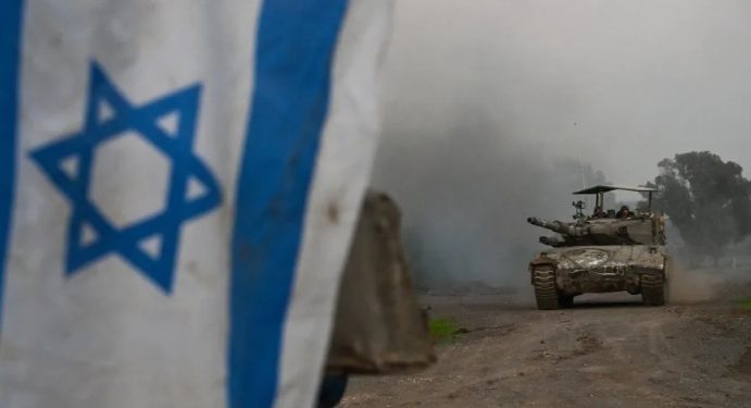 ISRAEL se adentra en Siria destruyendo y ganando territorio