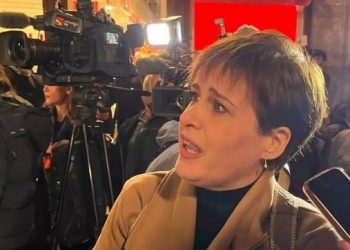 Varios familiares de desaparecidos y fallecidos se negaron a entrar en la Catedral junto a las autoridades