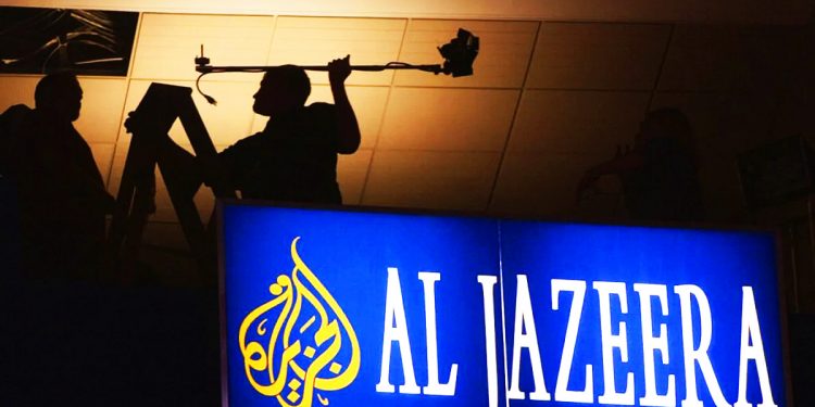 PALESTINA. La ANP suspende las emisiones de Al Jazeera y cierra sus oficinas en Cisjordania