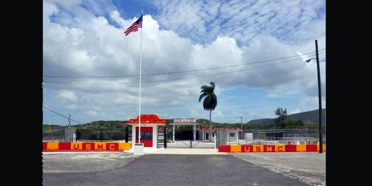 EE.UU. Trump tiene planes de enviar a migrantes a la ilegal base naval de Guantánamo