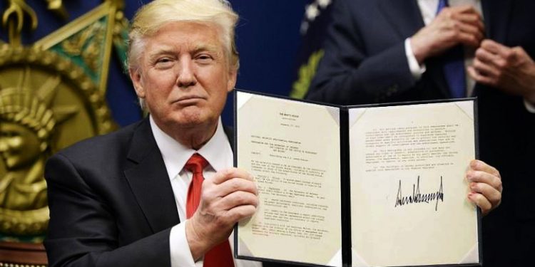 ENRIQUE UBIETA GÓMEZ. Poetas que salvan vidas