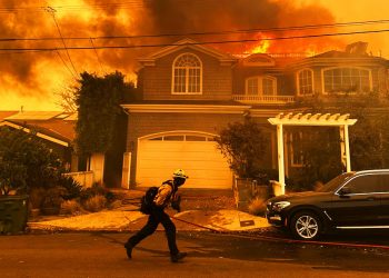 DORLETA AGIRIANO. Paris Hilton, Hollywood y el encanto del fuego