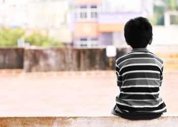 “Marca España” y “Democracia Plena”: Uno de cada tres menores es pobre