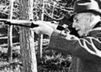 Vox propone que los cazadores vayan a instruir a las aulas y los niños a visitar a los toros bravos (no es broma)