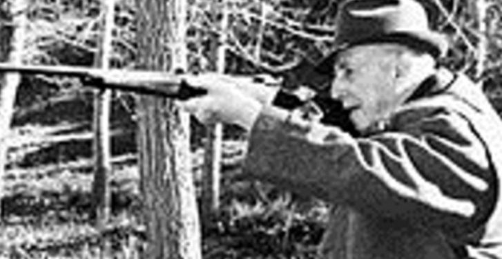 Vox propone que los cazadores vayan a instruir a las aulas y los niños a visitar a los toros bravos (no es broma)