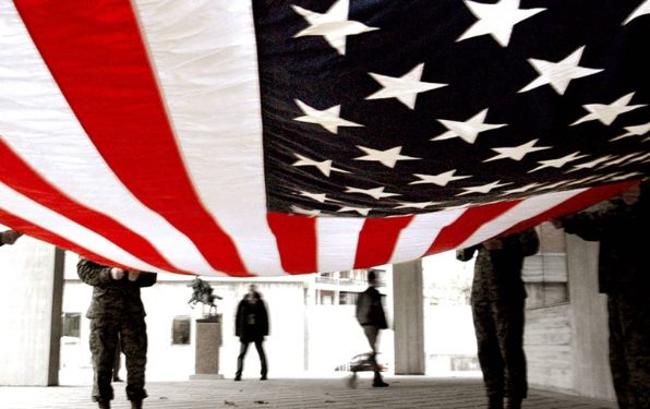 Orden de buscar y expulsar a los estudiantes propalestinos no nacidos en EE.UU