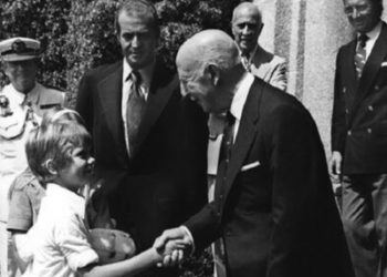 El Borbón y el PP no acudirán a los actos por la muerte de Franco para dejar claro de dónde vienen