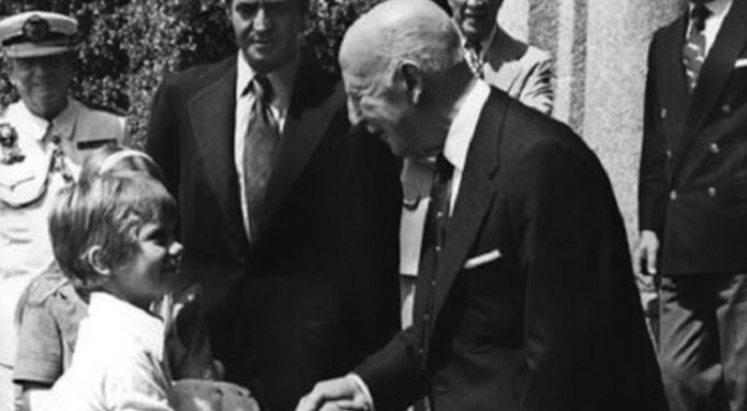 El Borbón y el PP no acudirán a los actos por la muerte de Franco para dejar claro de dónde vienen