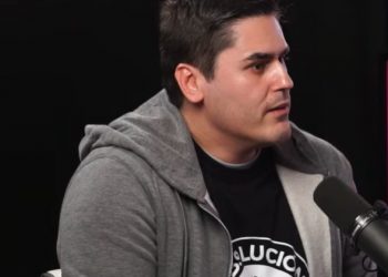 Entrevista a Fonsi Loaiza donde denuncia con claridad las cloacas del poder. Imperdible.