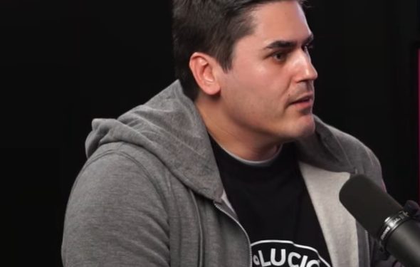 Entrevista a Fonsi Loaiza donde denuncia con claridad las cloacas del poder. Imperdible.