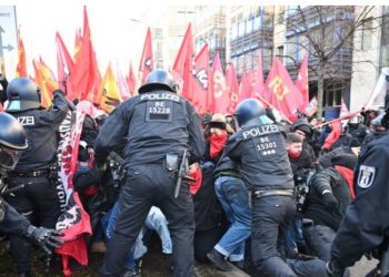 ALEMANIA. Represión a los manifestantes que recordaban a Rosa Luxemburgo y Liebknecht en Berlín