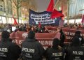 ALEMANIA. Miles de personas se manifestaron en Hamburgo contra el fascismo