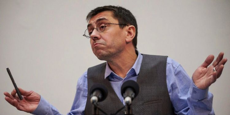 Monedero es acusado, en un correo recibido por Podemos, de “manosear a mujeres jóvenes”