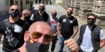 El PSOE no aprueba siquiera discutir la ilegalización de las bandas fascistas que se esconden tras empresas «desokupas»