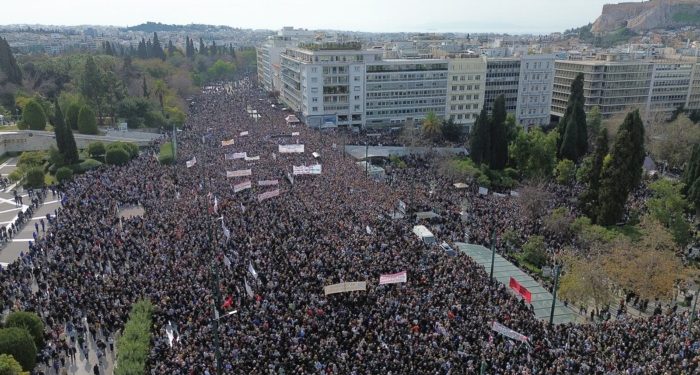 GRECIA, Huelga general y repudio a las autoridades en el aniversario del accidente ferroviario