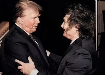 LUCAS BRETT. Argentina se vende al mejor postor