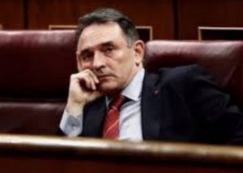 En un ejercicio hipócrita sin par Sumar pregunta al gobierno (del que forma parte) por las armas española vendidas a Israel