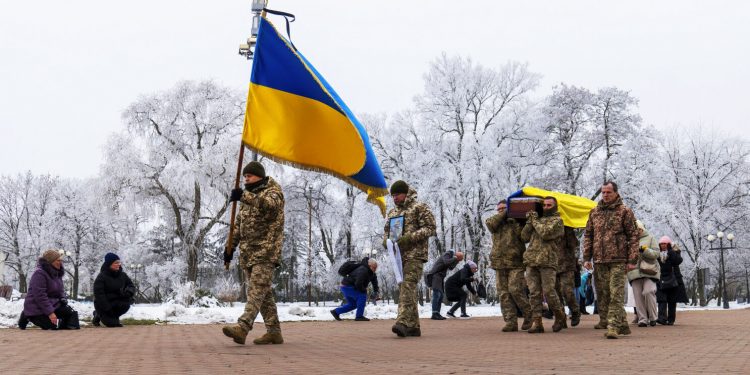 Continúan los reclutamientos “ejemplares” en Ucrania a pesar de la posible tregua