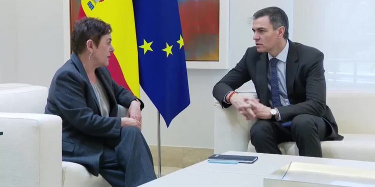 EH Bildu no reveló si apoyará o no el aumento del gasto en Defensa