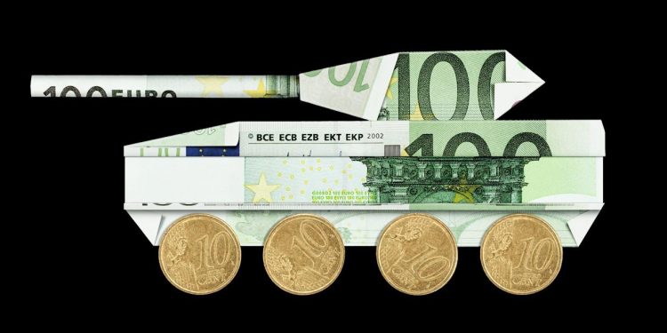 La enorme subida en gastos militares debería responderse en las calles