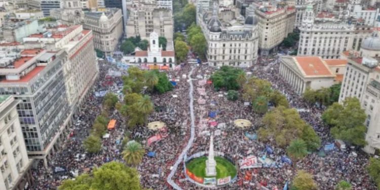 ARGENTINA. El aniversario del golpe de Estado fascista volvió a congregar a decenas de miles de personas
