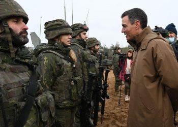 A Sánchez no le gusta que se llame «rearme» al rearme