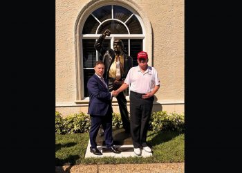 Cualquier cosa menos modesto